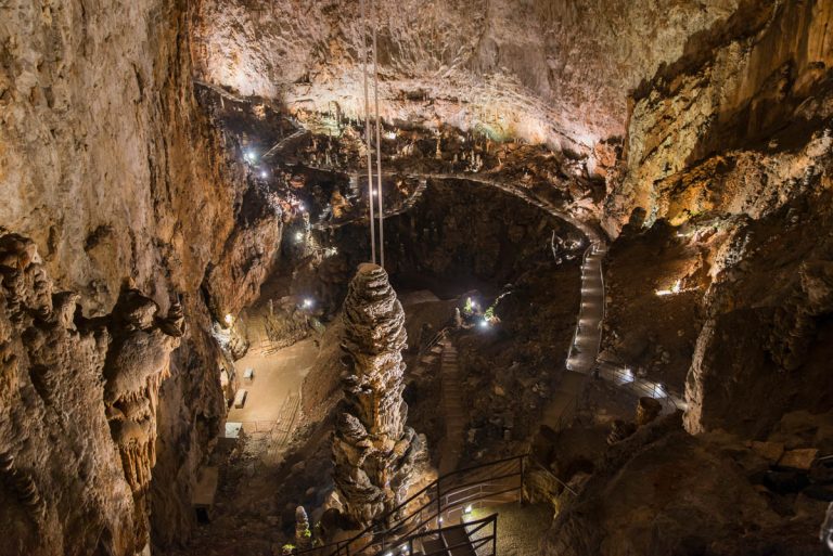 Grotte in carso e risorgive del timavo